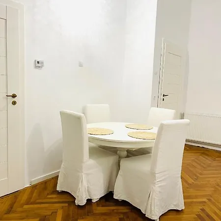 Lägenhet Centerapartment